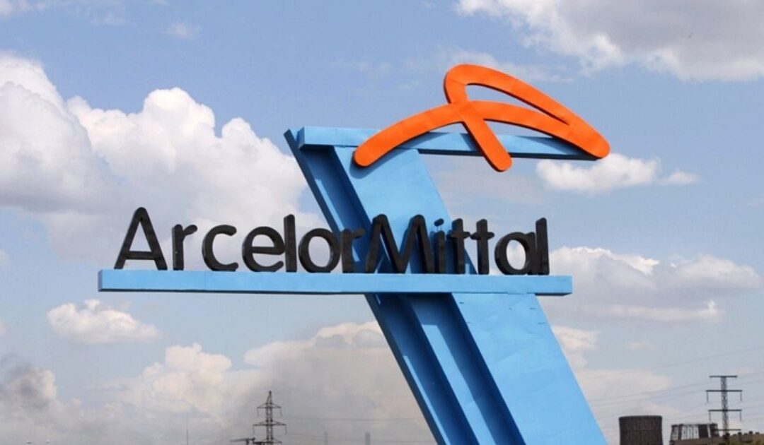 Mobilisation massive devant le siège d’ArcelorMittal : les salariés vent debout contre les suppressions de postes