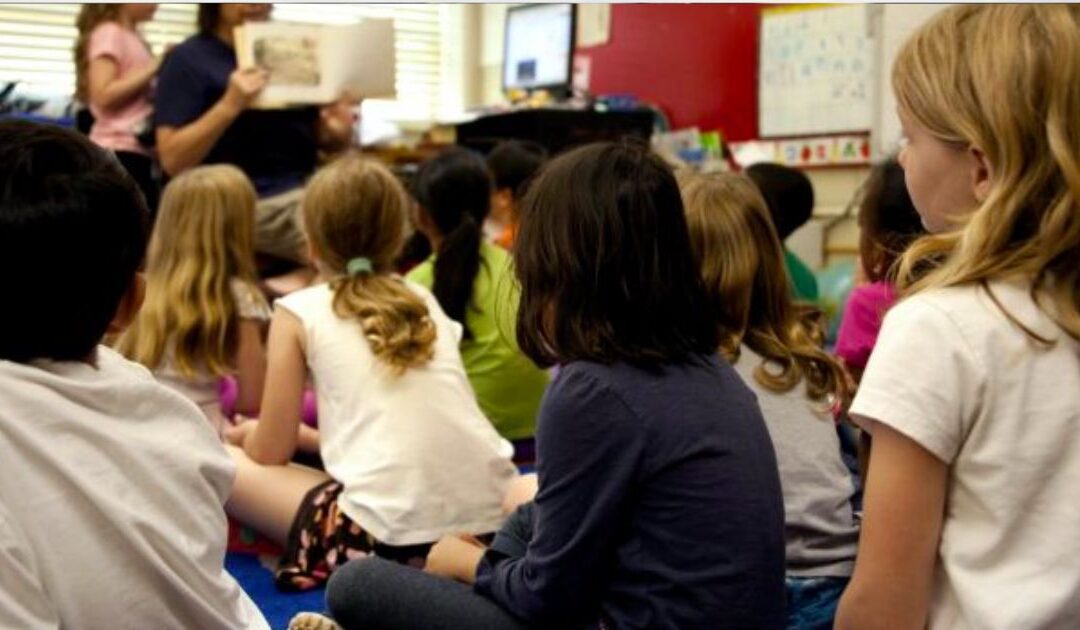 Réviser une semaine avant la rentrée grâce au dispositif « École ouverte »