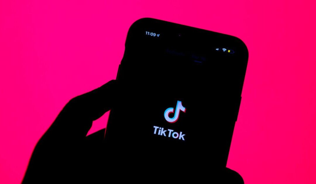 TikTok : Donald Trump annonce un accord et repousse la date butoir au 16 décembre